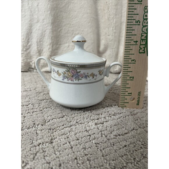 Excel Fine China Southampton 223 Sugar Bowl. 1993 - Picture 8 of 13